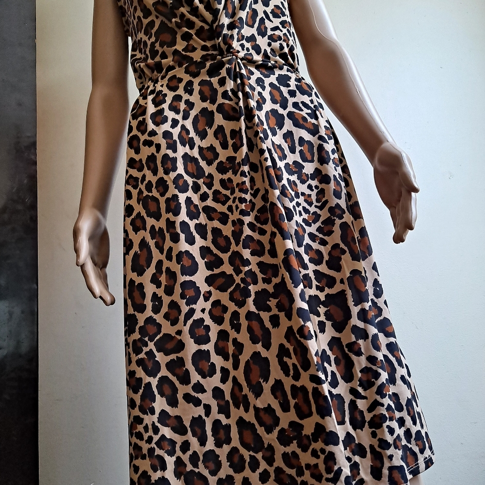 WORTHINGTON DRESS - Picture 9 of 9